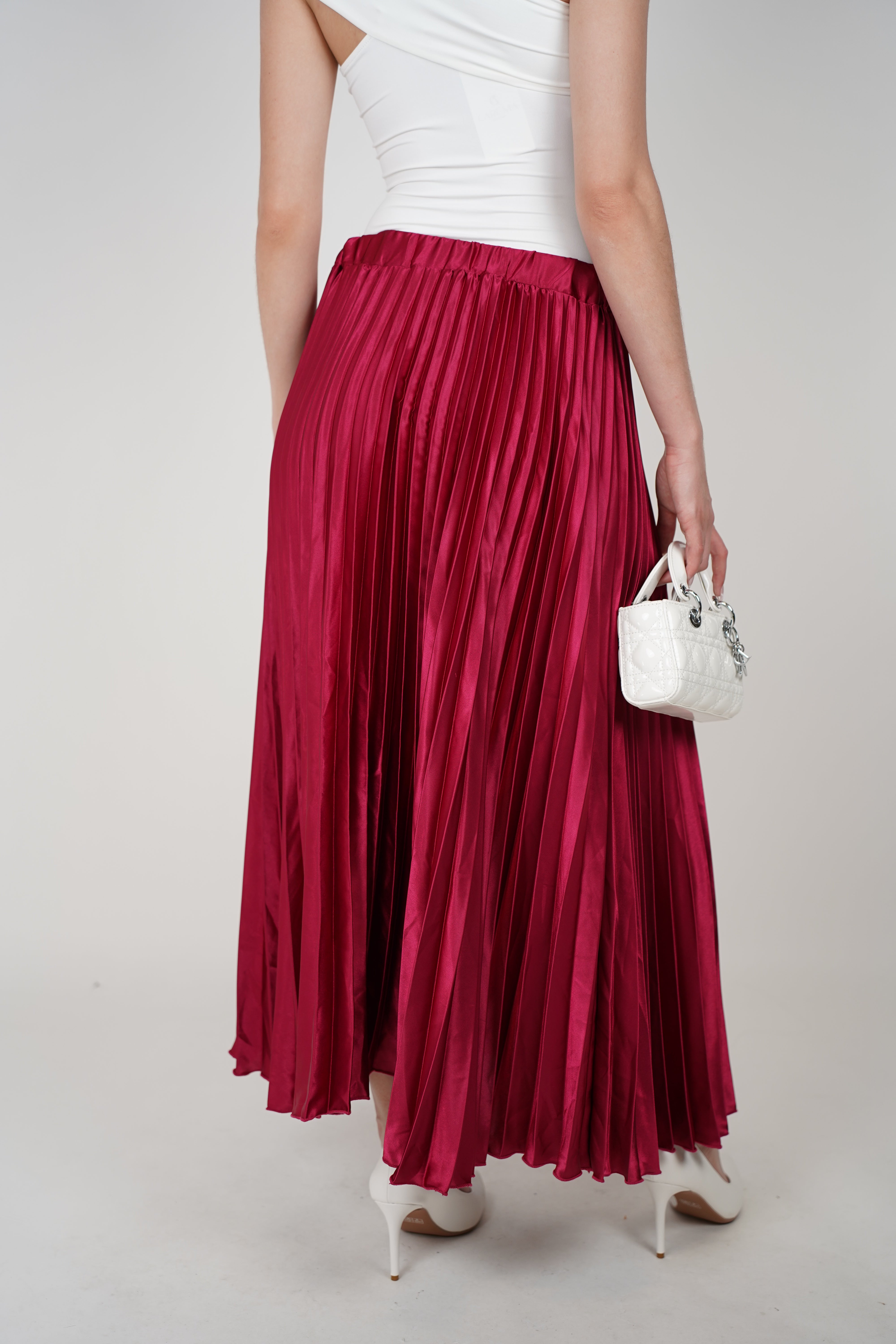 Juanita Pleated Skirt – Elegant Shine with a Graceful Flow