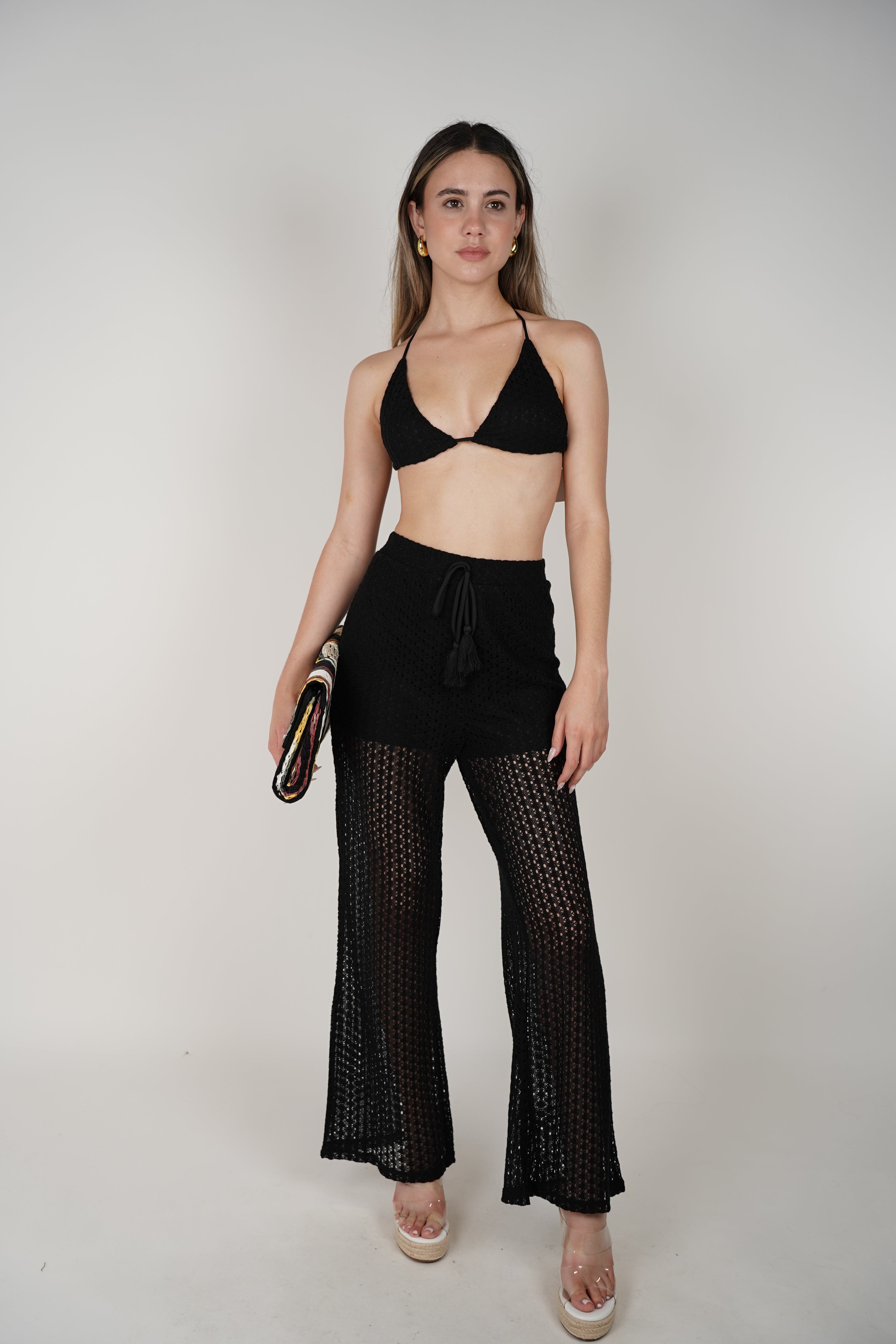 Loura Crochet Pants Set – Boho Beach Vibes in One Easy Look