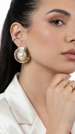 Ivara Pearl Earrings